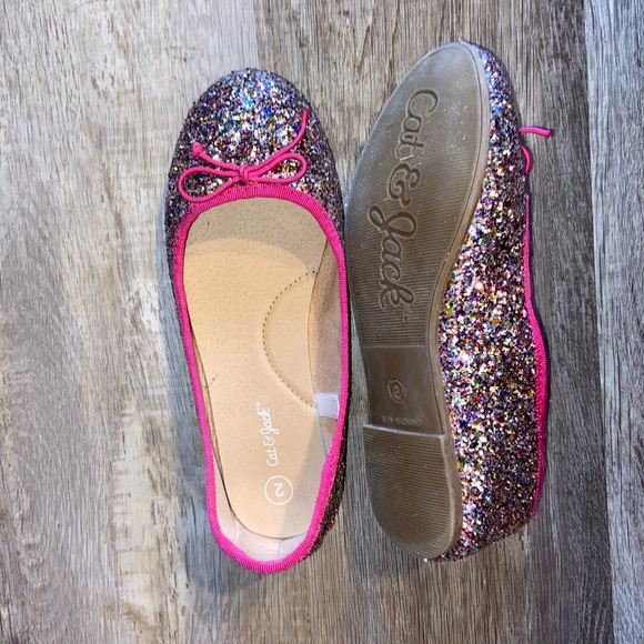 Cat & Jack glitter slip on shoes size 2 - Picture 4 of 4